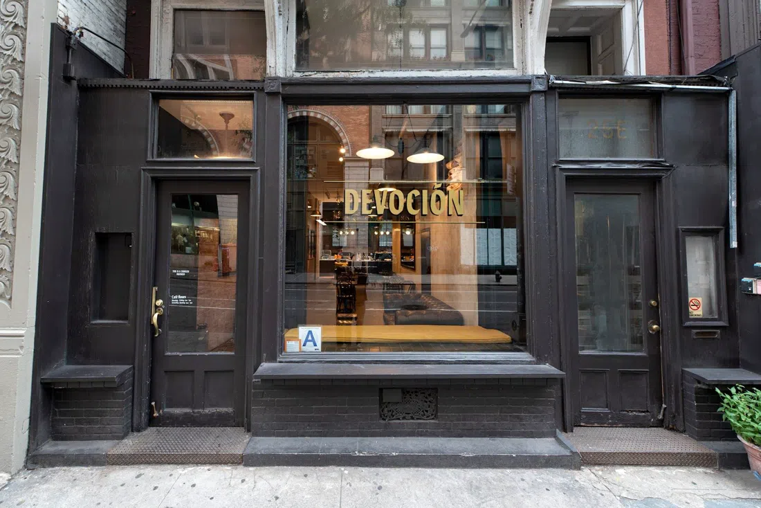 Devoción, Nova York