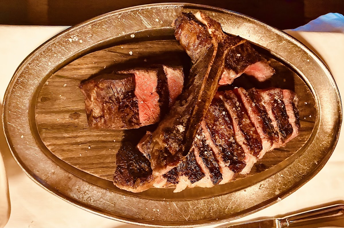 Keens Steakhouse — photo 2